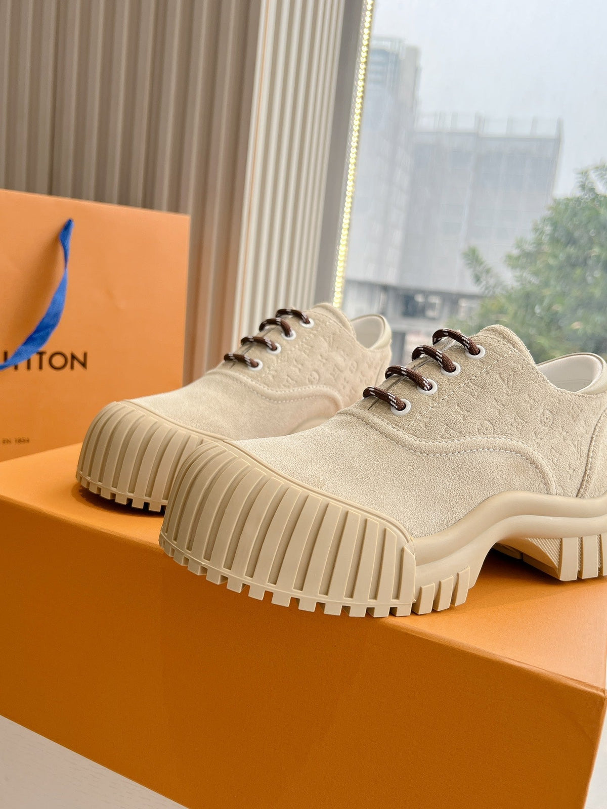 LV ARCHLIGHT SKATE SNEAKER IN PALE BROWN EMBOSSED SUEDE