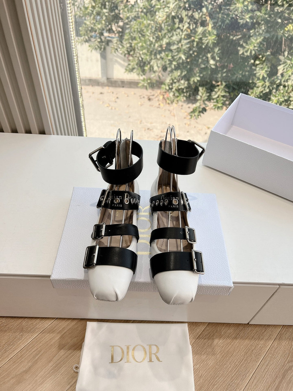 PUNK BALLET FLAT IN WHITE MIX BLACK CALFSKIN