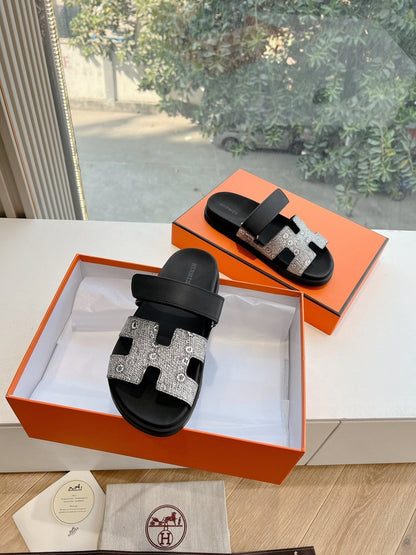 CHYPRE SANDAL IN BLACK MIX WHITE LIZARD SKIN