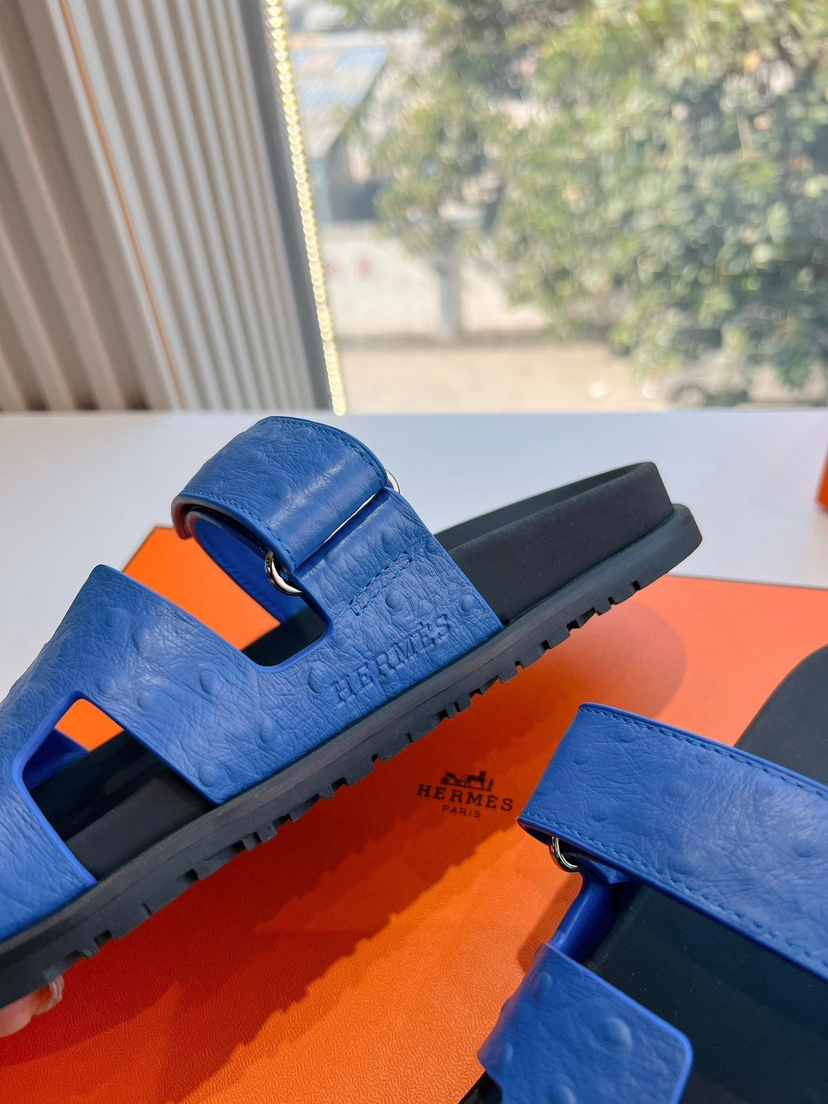 CHYPRE SANDAL IN COBALT BLUE GRAINED CALFSKIN