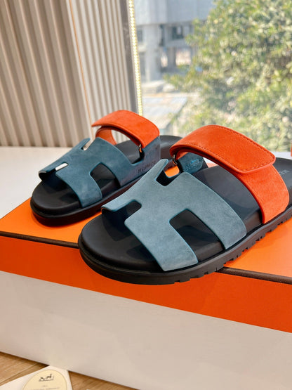 CHYPRE SANDAL IN TEAL GREEN MIX FIRE ORANGE SUEDE