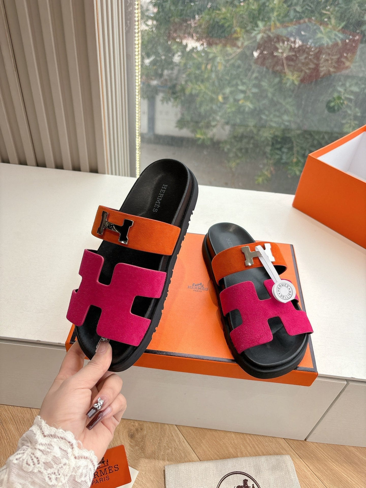CHYPRE SANDAL IN DARK PINK MIX ORANGE SUEDE