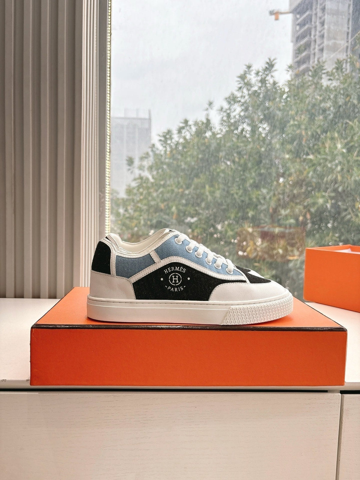 GET SNEAKER IN BLACK MIX LIGHT BLUE CANVAS AND CALFSKIN