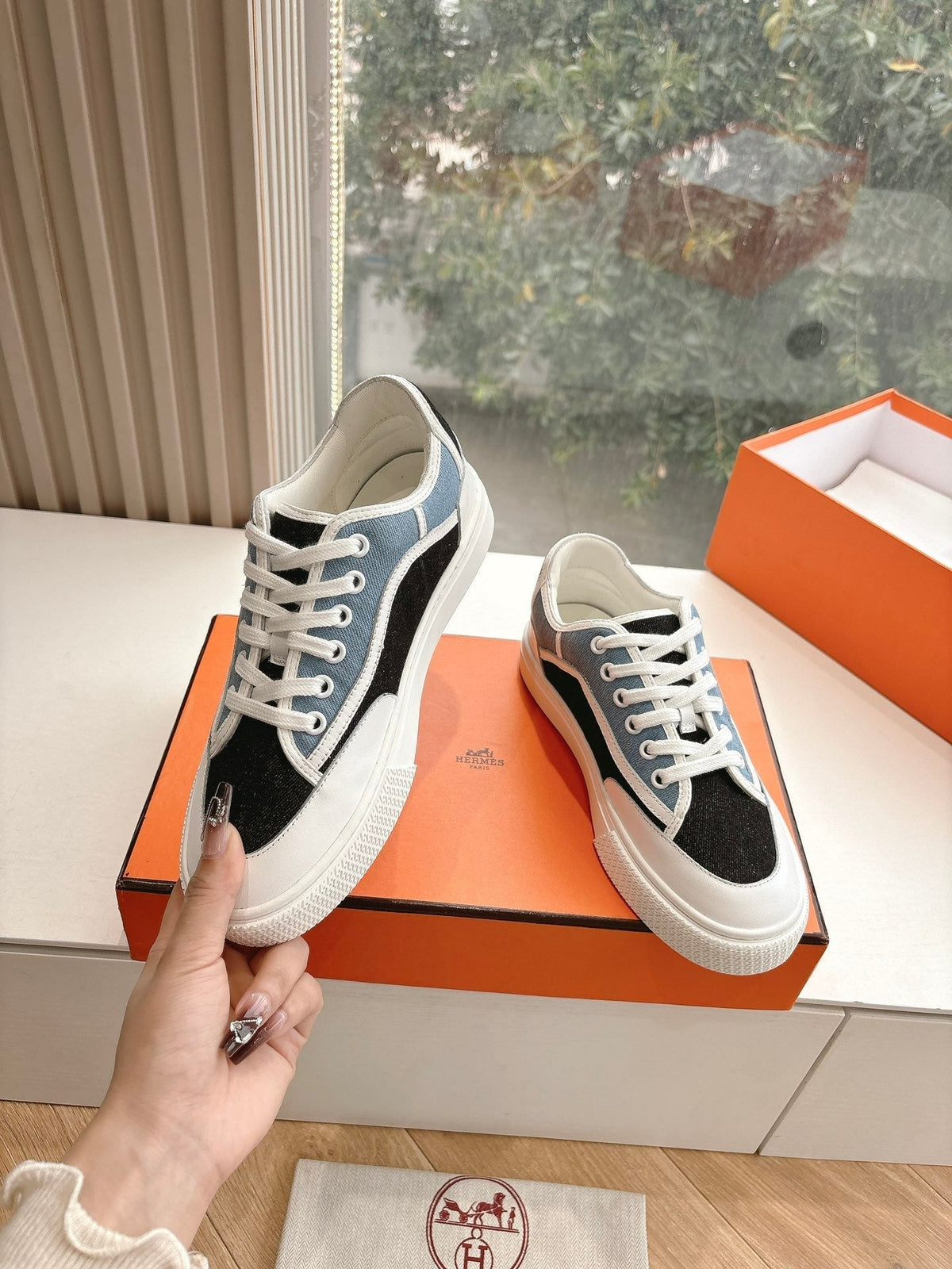 GET SNEAKER IN BLACK MIX LIGHT BLUE CANVAS AND CALFSKIN