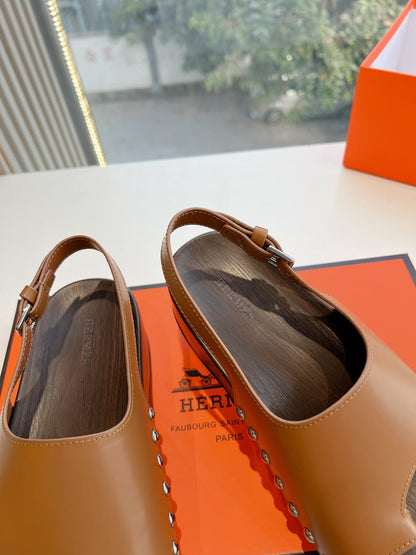 FLAT SANDAL IN BRONZE BROWN CALFSKIN