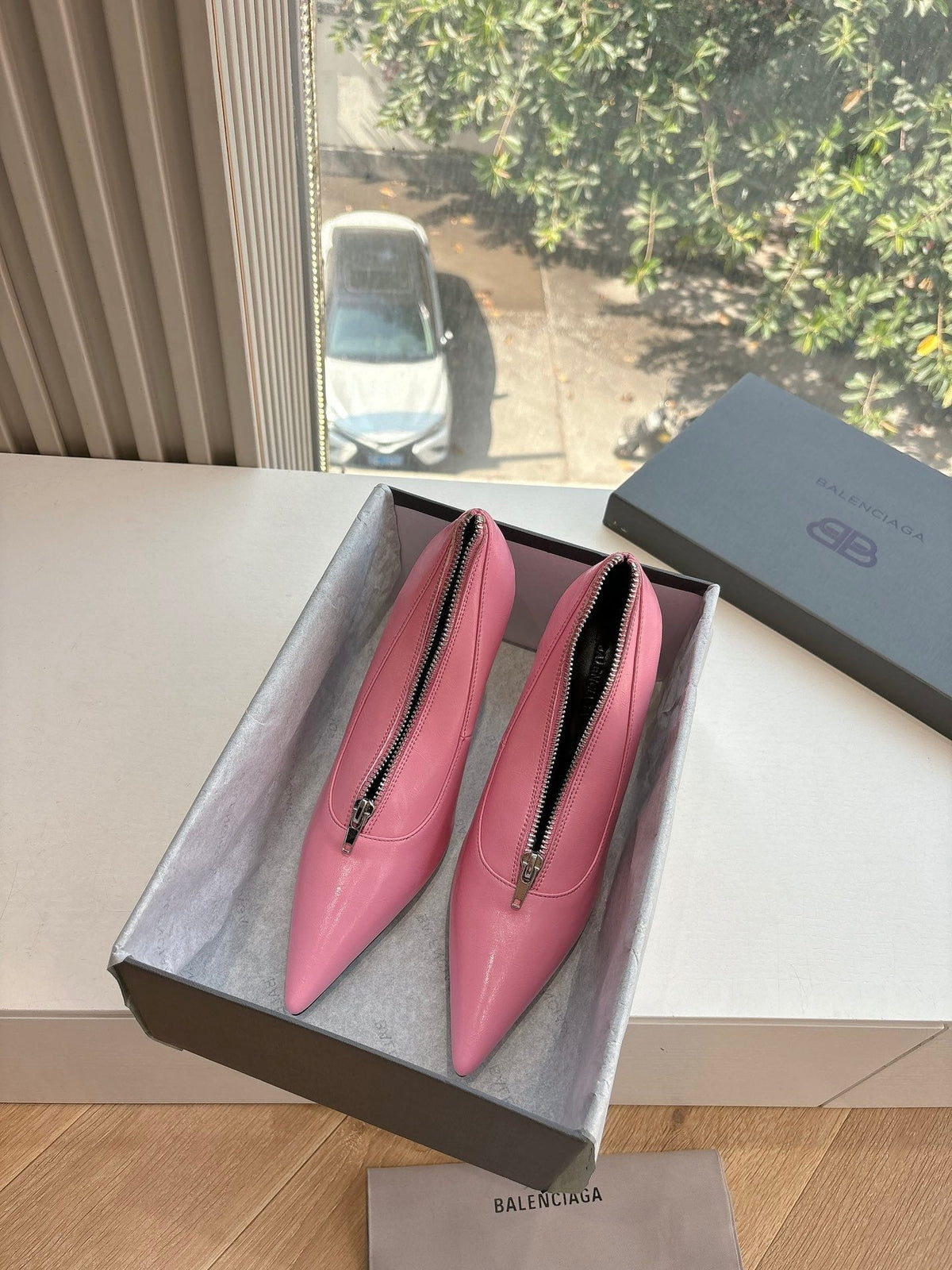 ZIPPER POINTED-TOE HIGH PUMPS IN BUBBLEGUM PINK SHINY LAMBSKIN