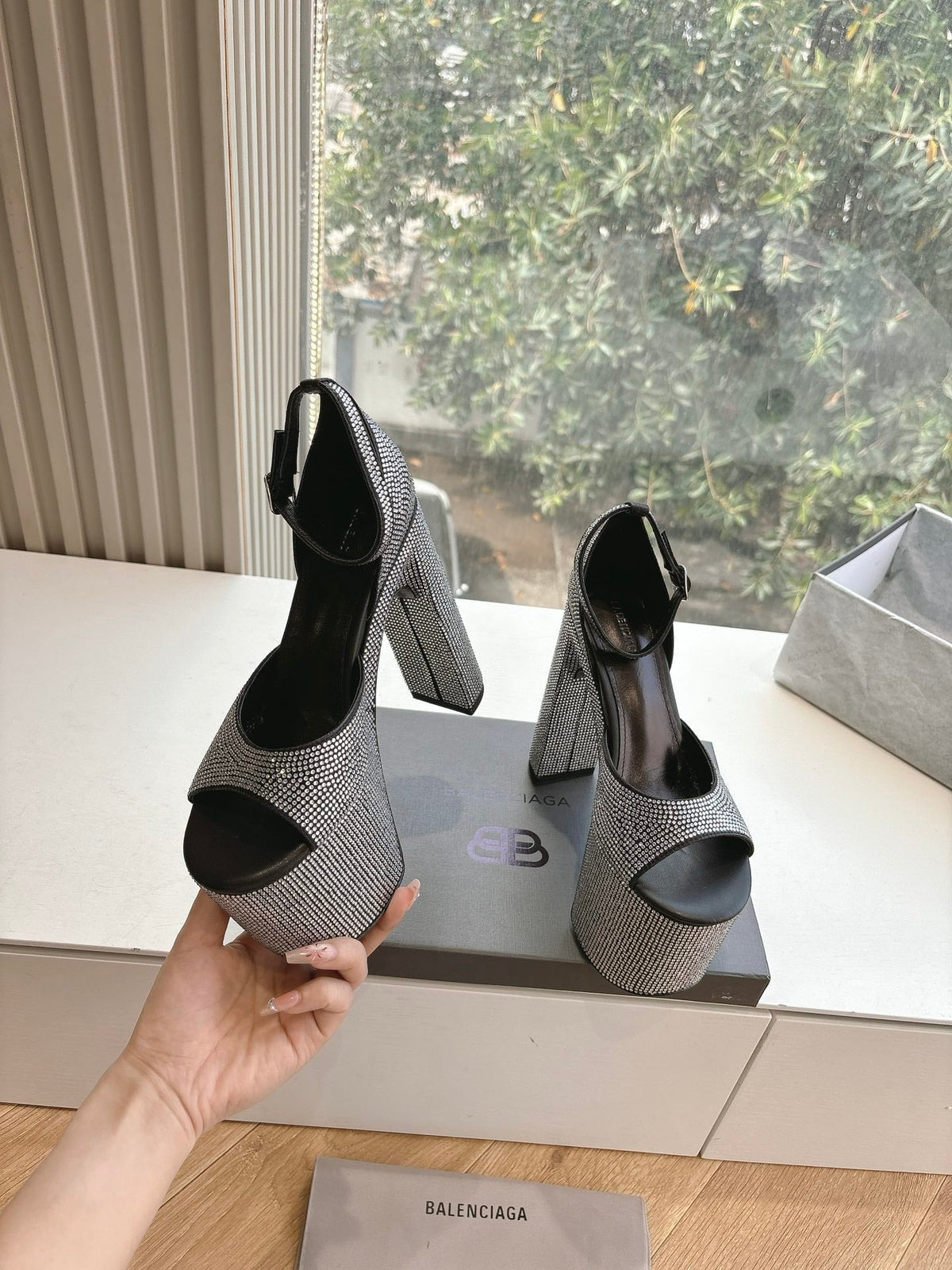 PLATFORM ANKLE STRAP HEELS IN BLACK ATTACHED RHINESTONES CALFSKIN