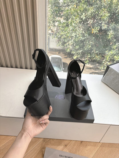 PLATFORM ANKLE STRAP HEELS IN BLACK SMOOTH CALFSKIN