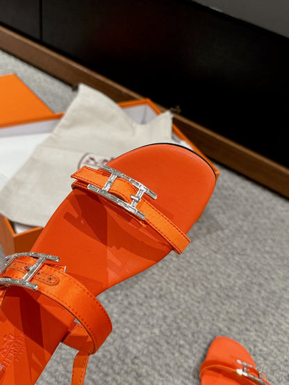 BUCKLE SANDAL BRIGHT ORANGE CALFSKIN