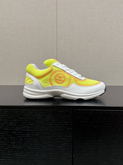 CLASSIC TRAINER IN YELLOW MIX WHITE FABRIC
