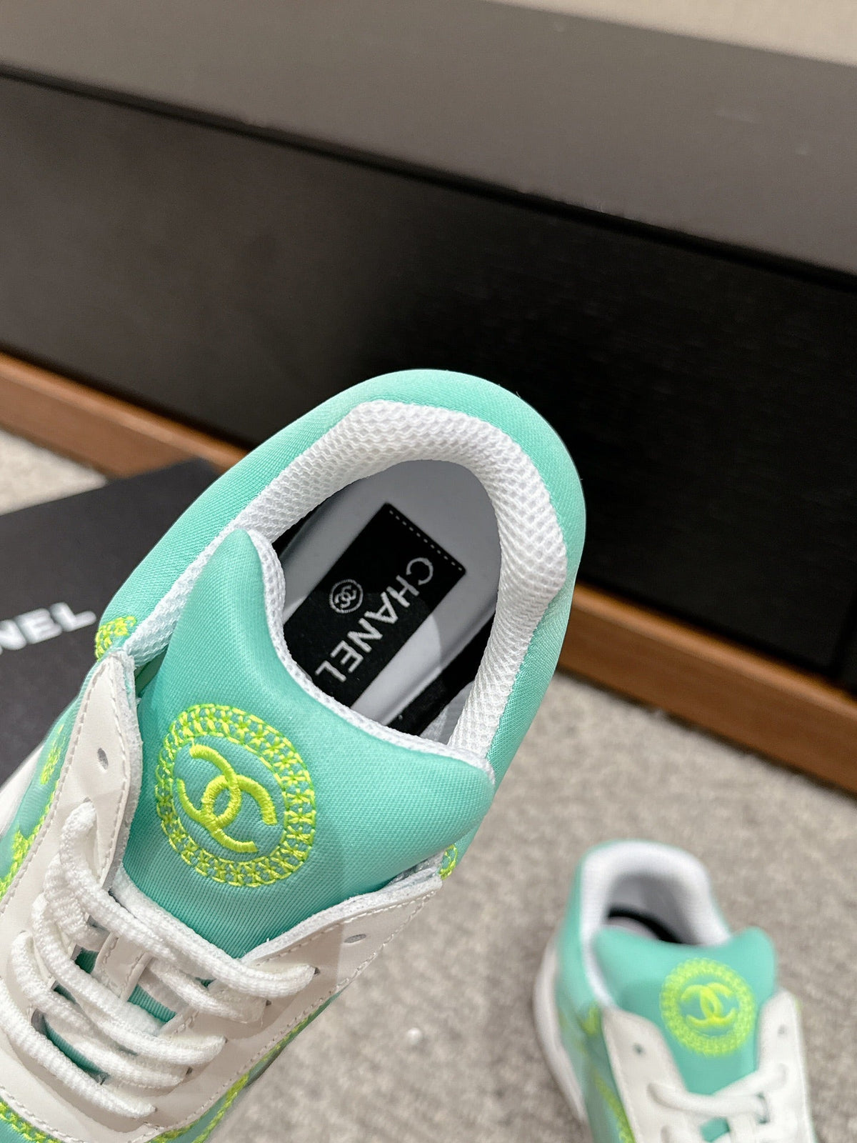 CLASSIC TRAINER IN MINT GREEN MIX WHITE FABRIC