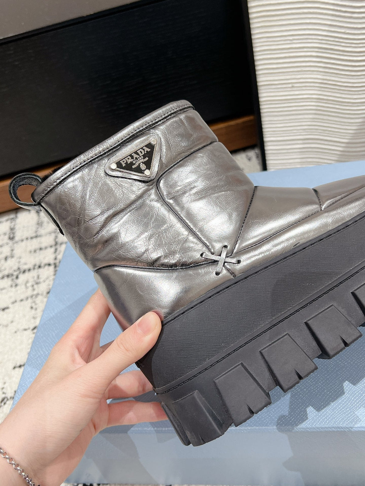 MONOLITH ANKLE BOOTS IN METALLIC GRAY CALFSKIN AND LAMB FUR LINING