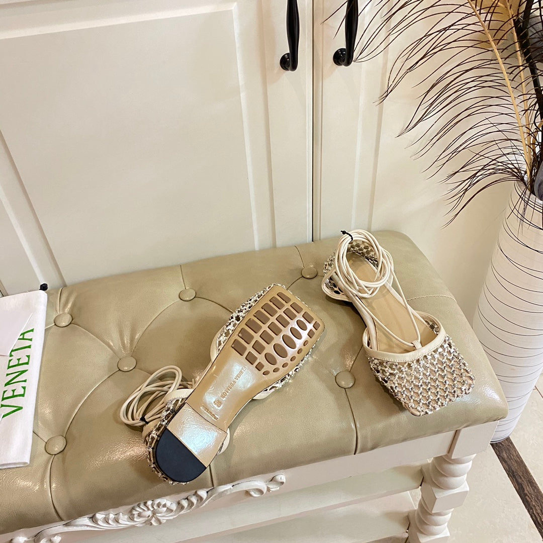 LACE-UP FLAT SANDAL IN WHITE CREAM METALLIZED MESH AND LEATHER WITH RHINSTONES