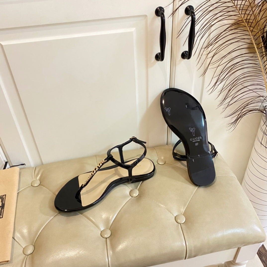 GG SIGNORINA THONG SANDALS IN BLACK MIX BEIGE SHEEPSKIN