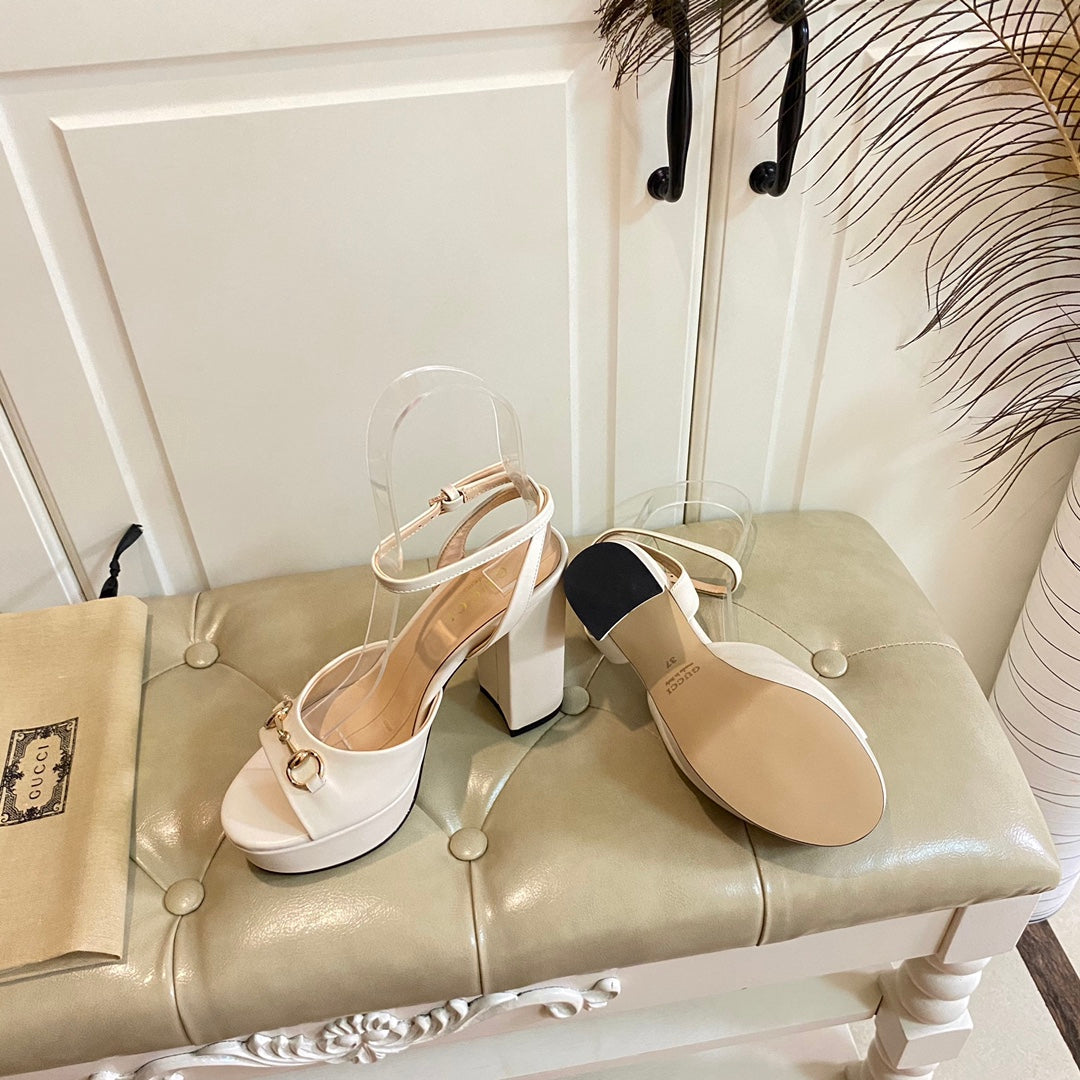 GG HORSEBIT PLATFORM SANDAL IN WHITE SHEEPSKIN
