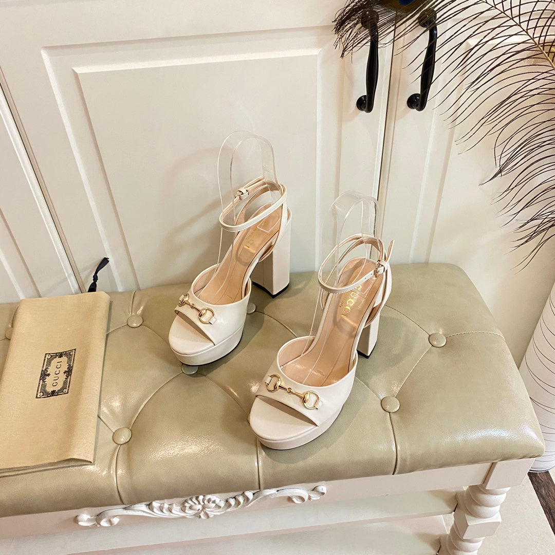 GG HORSEBIT PLATFORM SANDAL IN WHITE SHEEPSKIN