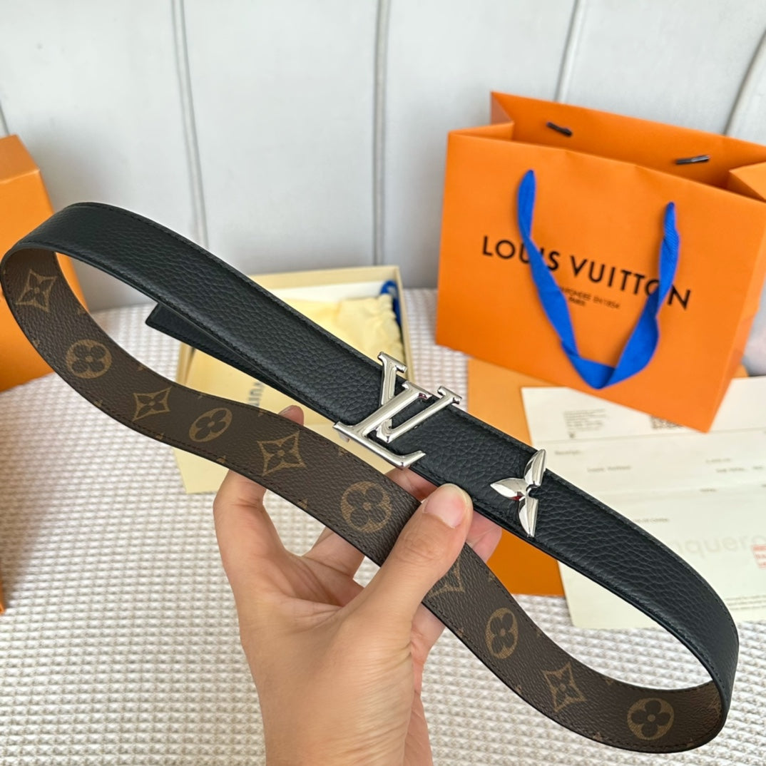 PRETTY LV 30MM REVERSIBLE BELT IN BLACK CALFSKIN SILVER HARDWARE