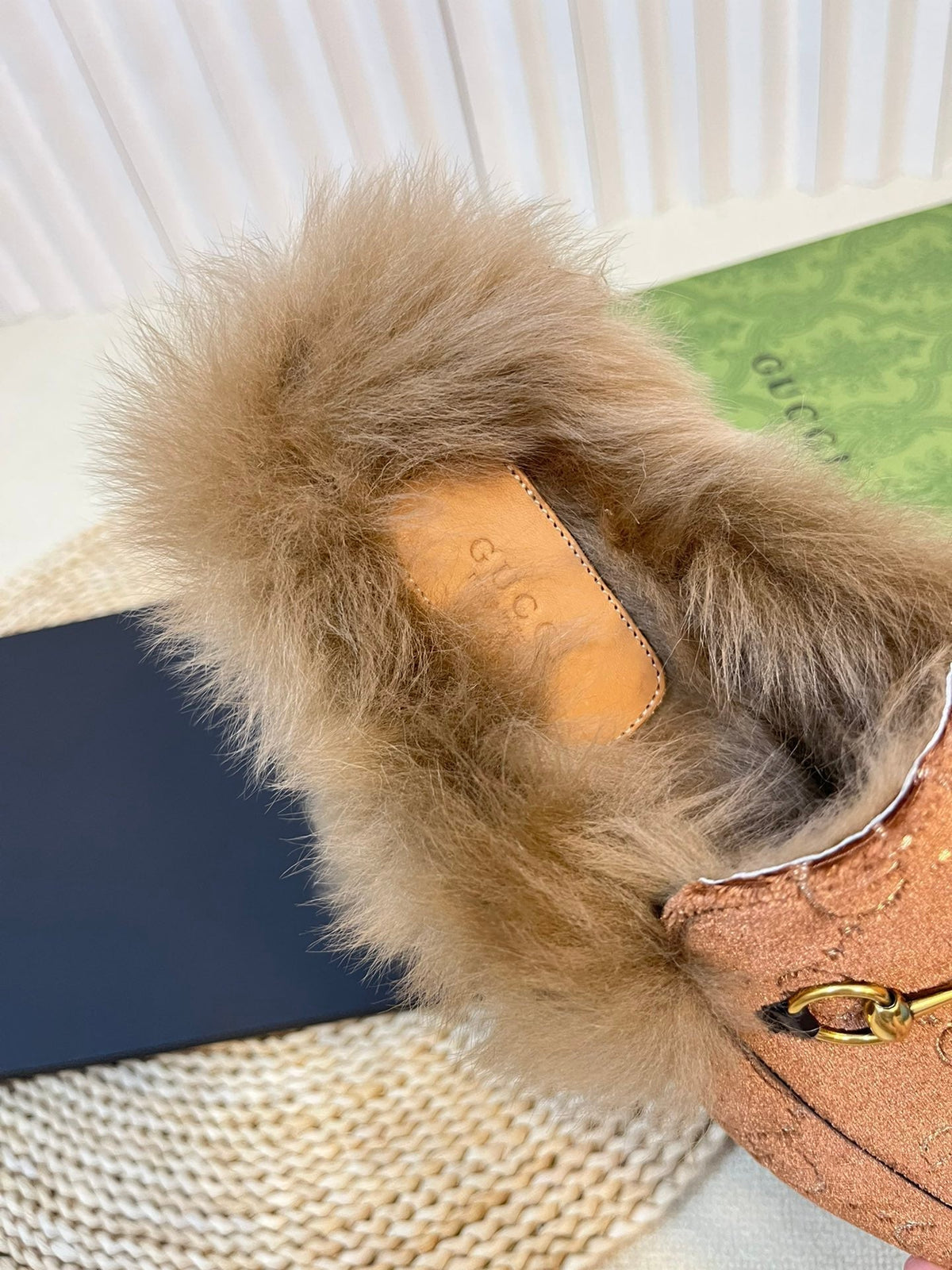 HORSEBIT MULE IN SYRUP BROWN MONOGRAM VELVET AND LAMB WOOL LINING