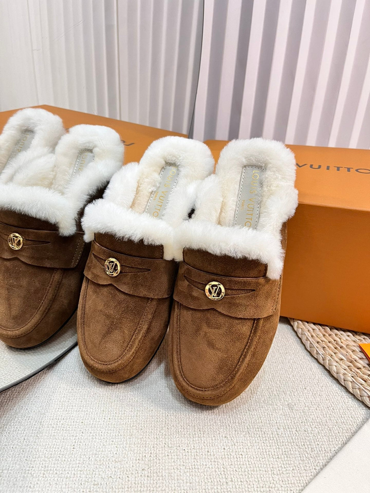 LV COSY FLAT COMFORT CLOG IN RUSSET BROWN SUEDE AND SHEARLING LINING