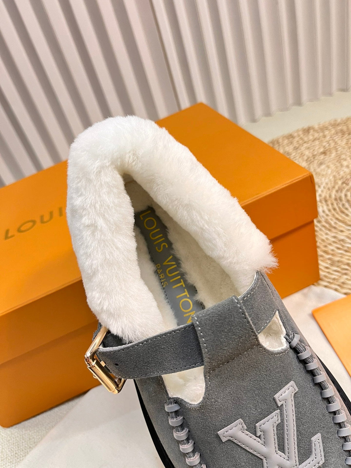 COLORADO COMFORT MARY JANE IN SHADOW GRAY SUEDE AND SHEARLING LINING
