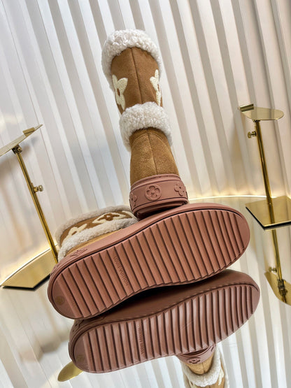 SNOWDROP FLAT ANKLE BOOTS IN CIDER BROWN SUEDE