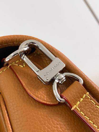 BUCI BAG 24 IN GOLD MIEL BROWN EPI GRAIN COWHIDE