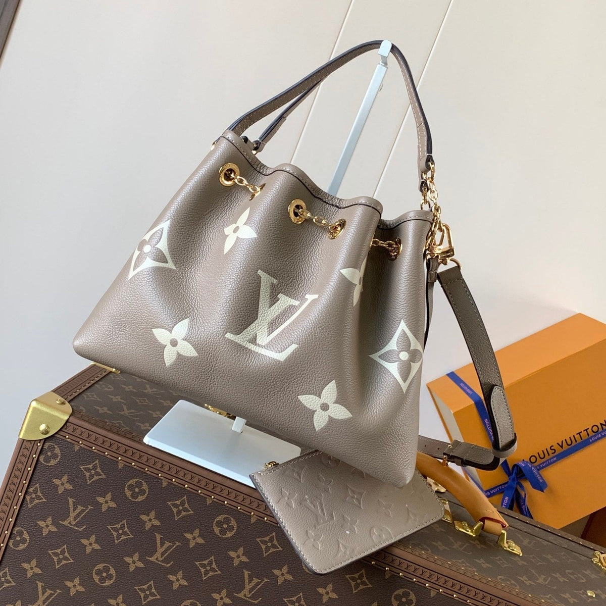 BUNDLE BAG 28 IN CREAM MIX GREY MONOGRAM EMPREINTE COWHIDE