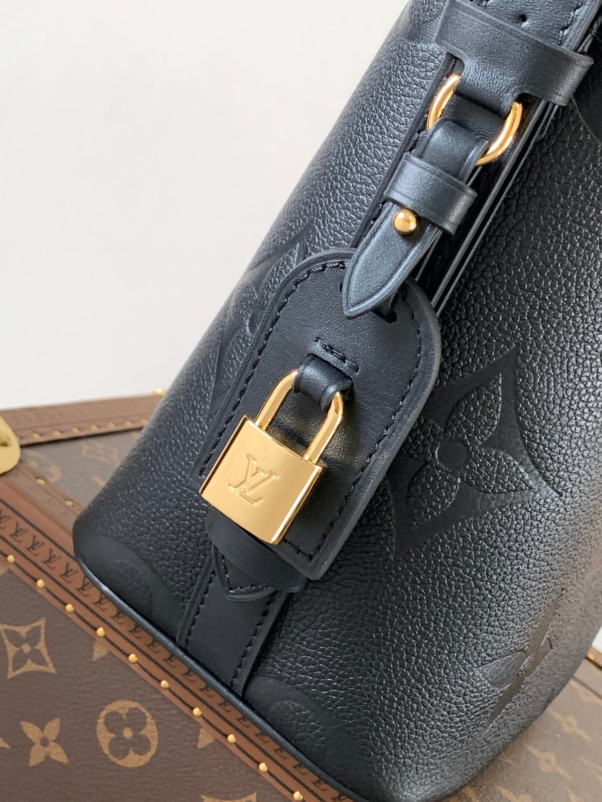 ALL IN BB BAG 18 IN BLACK EMBOSSED COWHIDE