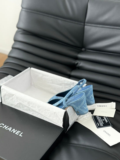 CLASSIC HIGH SLINGBACK CERULEAN BLUE CALFSKIN