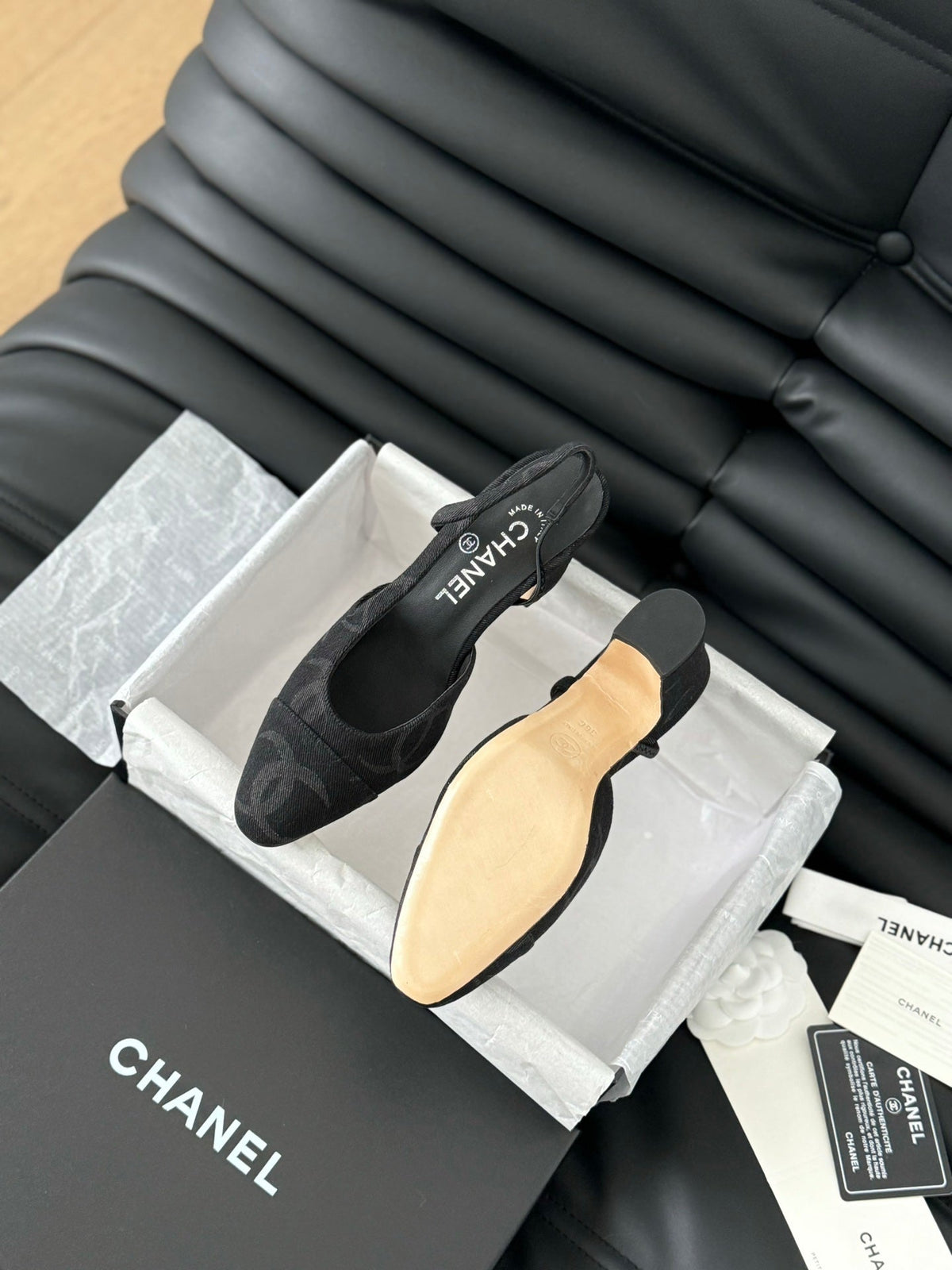 CLASSIC HIGH SLINGBACK BLACK CALFSKIN