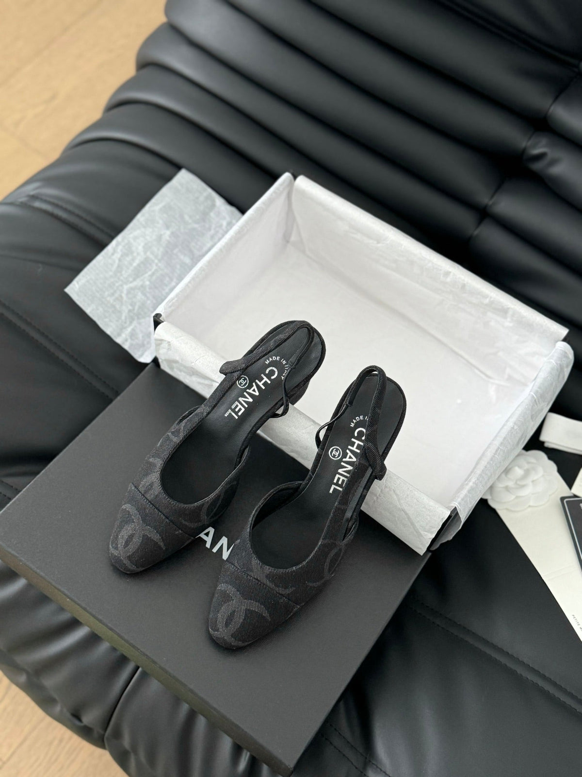 CLASSIC HIGH SLINGBACK BLACK CALFSKIN