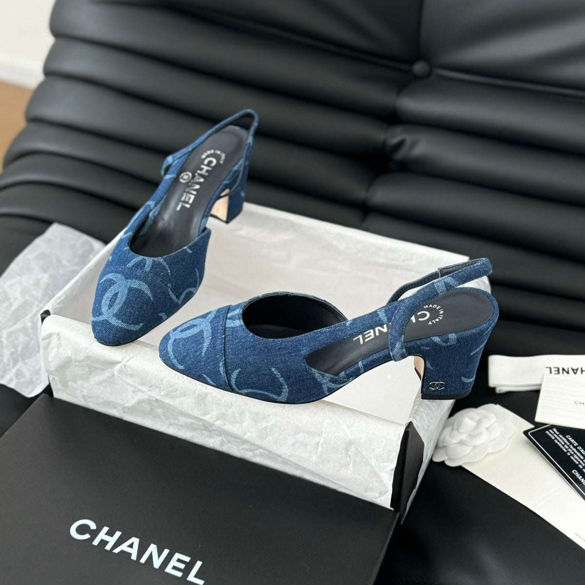 CLASSIC HIGH SLINGBACK NAVY BLUE CALFSKIN