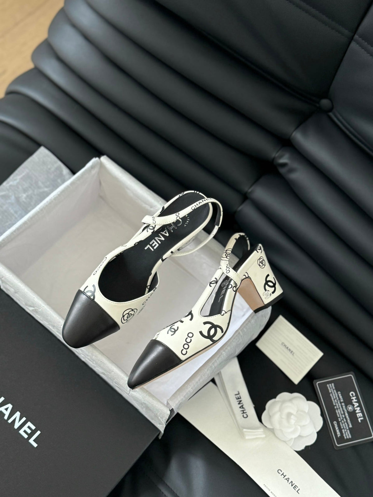 HIGH SLINGBACK IN WHITE MIX BLACK LAMBSKIN