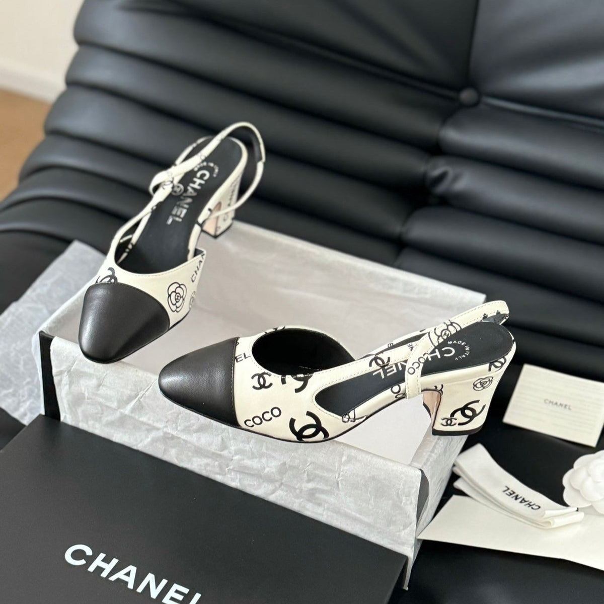 HIGH SLINGBACK IN WHITE MIX BLACK LAMBSKIN