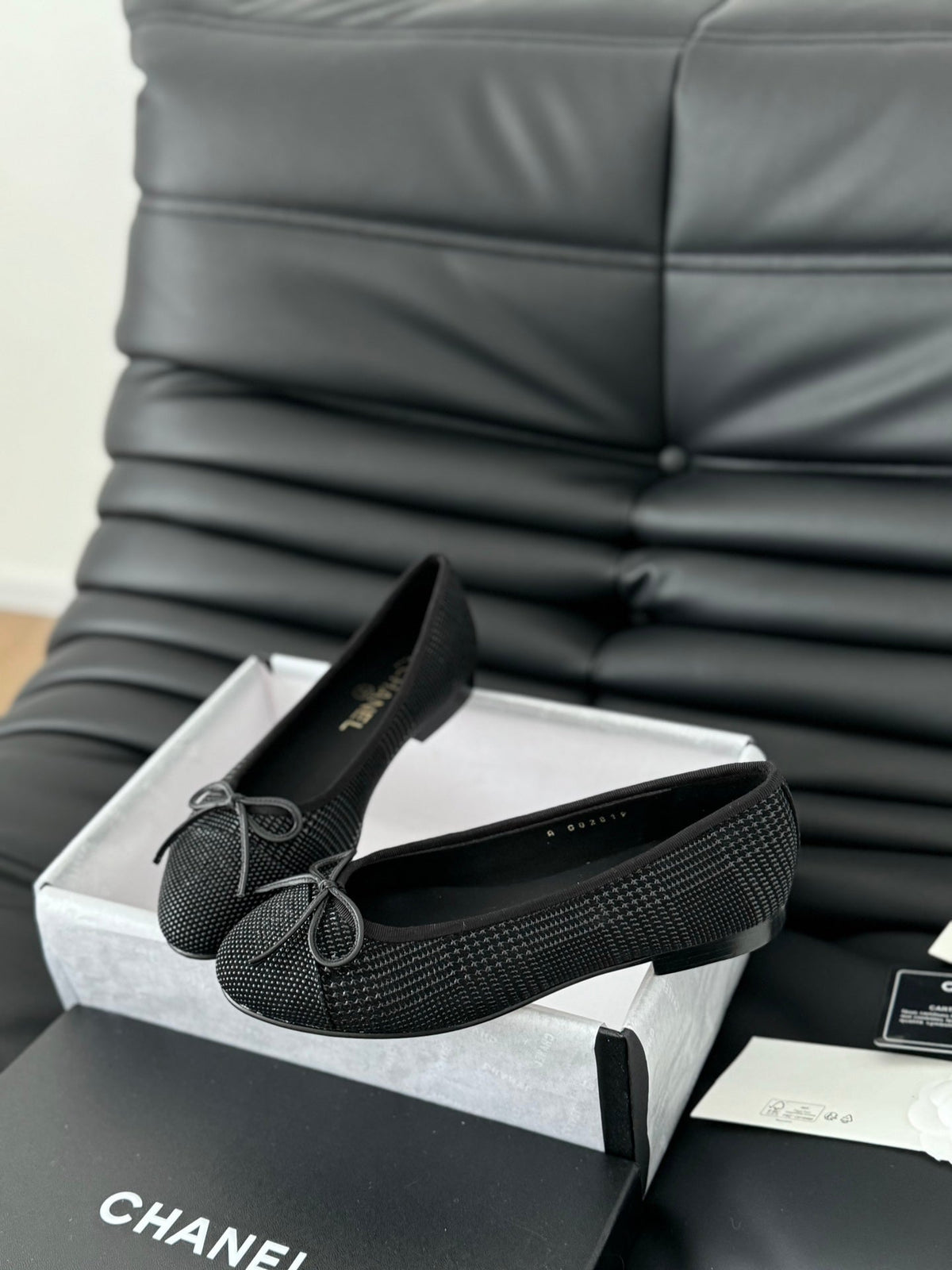 CLASSIC BALLET FLATS BLACK LAMBSKIN