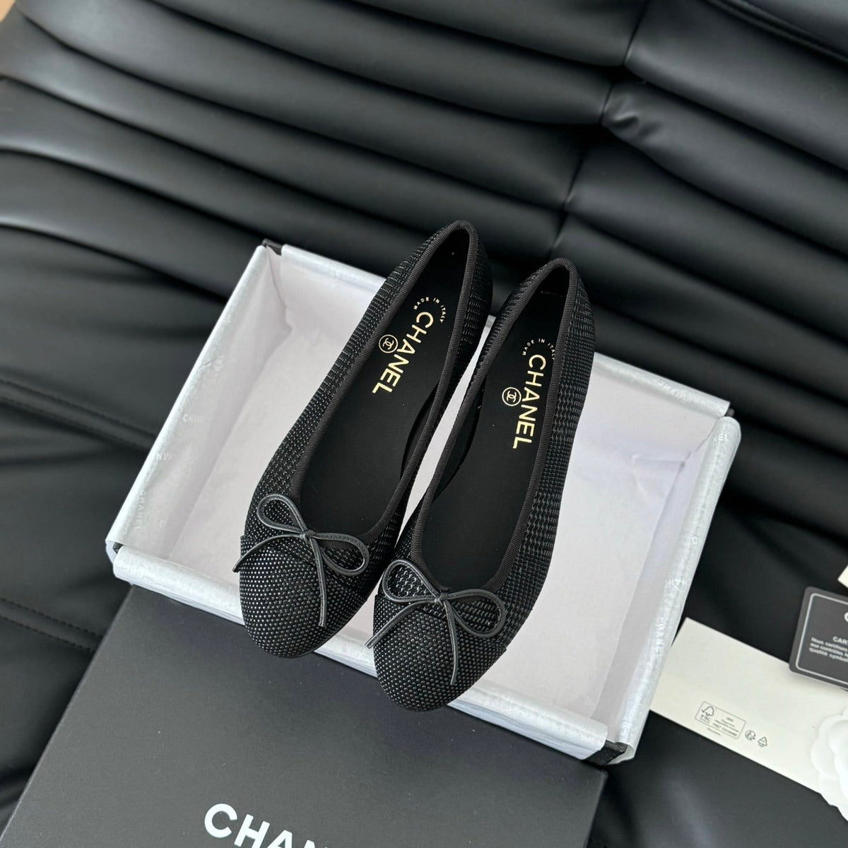 CLASSIC BALLET FLATS BLACK LAMBSKIN