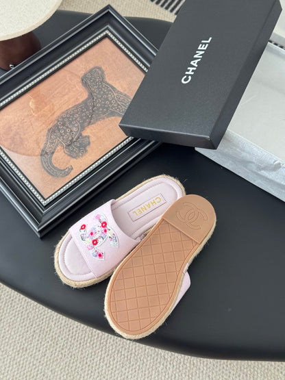 SLIPPERS IN LIGHT PINK SHEEPSKIN MIX FABRIC AND STRAPS BASE