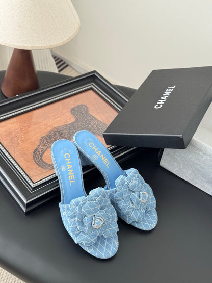 HIGH HEELS CAMELLIA IN SKY BLUE DENIM
