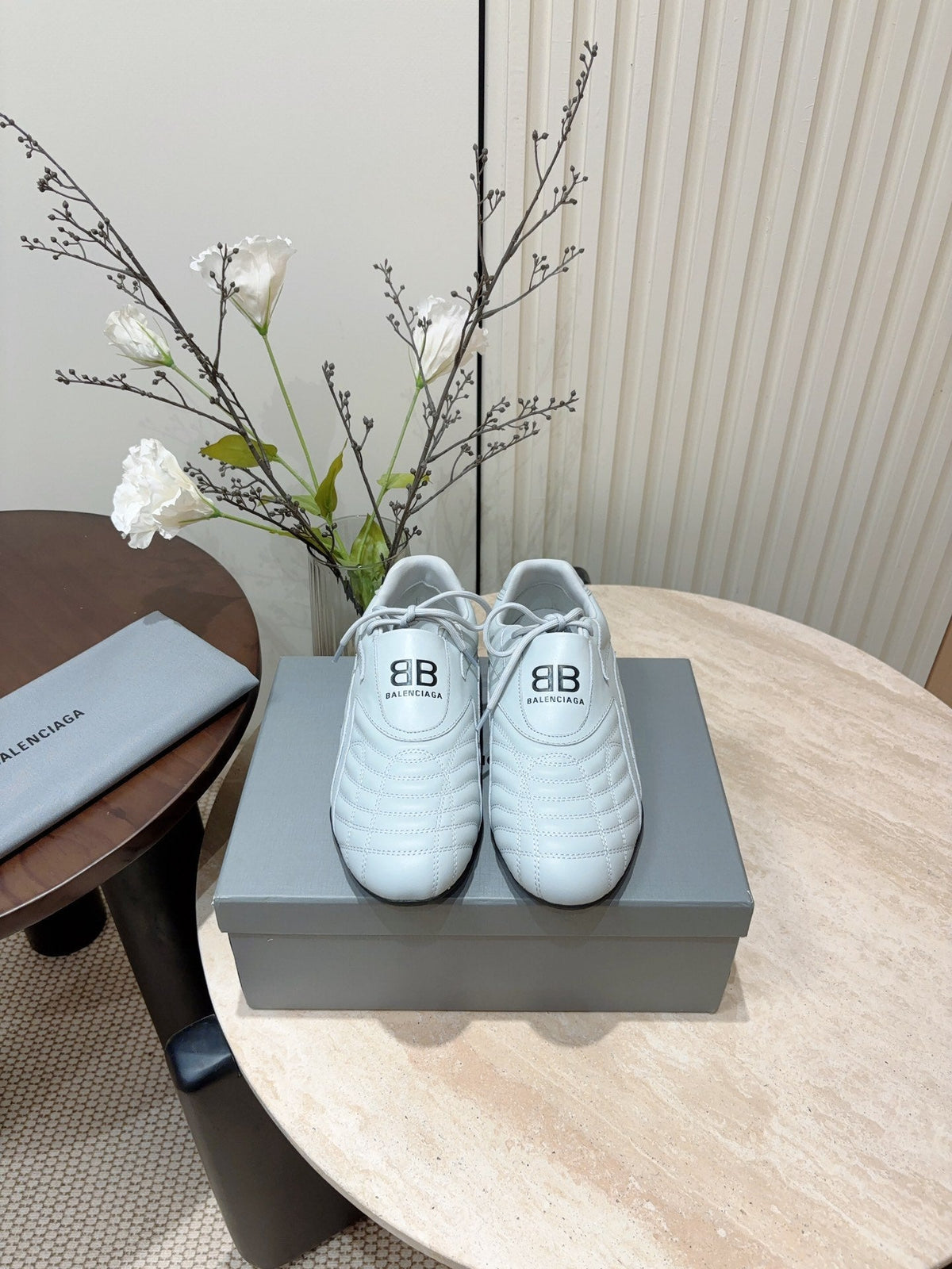 SOCCER SNEAKER IN WHITE QUILTED LAMBSKIN