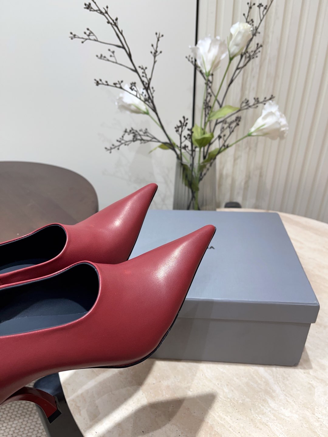 CURVED HEEL DEEP MOUTH PUMPS IN CADILLAC CALFSKIN