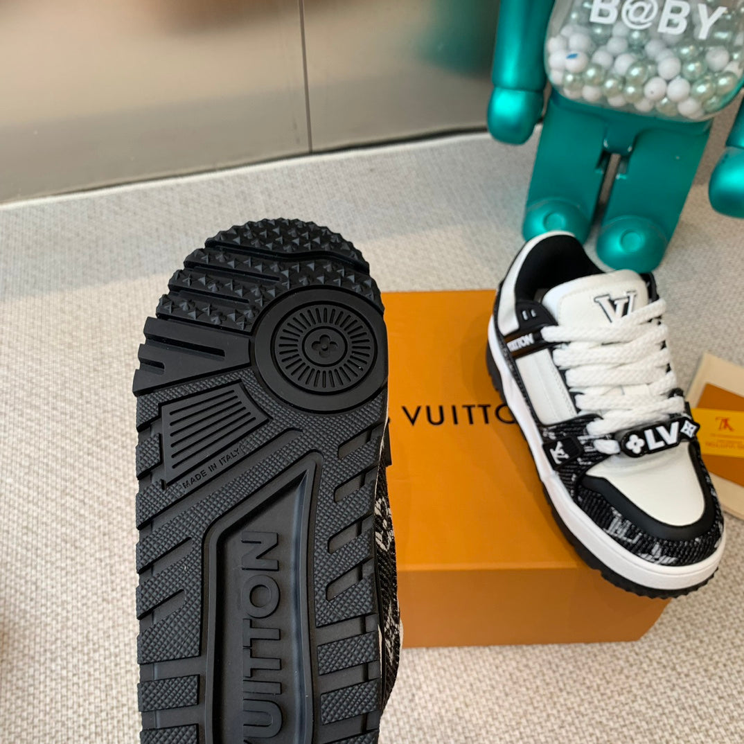 LV TRAINER MAXI SNEAKER IN WHITE MIX BLACK CALFSKIN