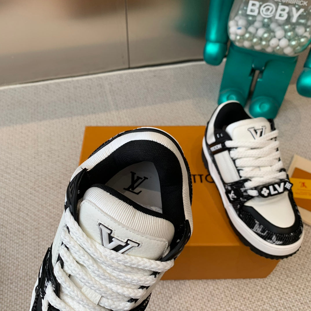 LV TRAINER MAXI SNEAKER IN WHITE MIX BLACK CALFSKIN