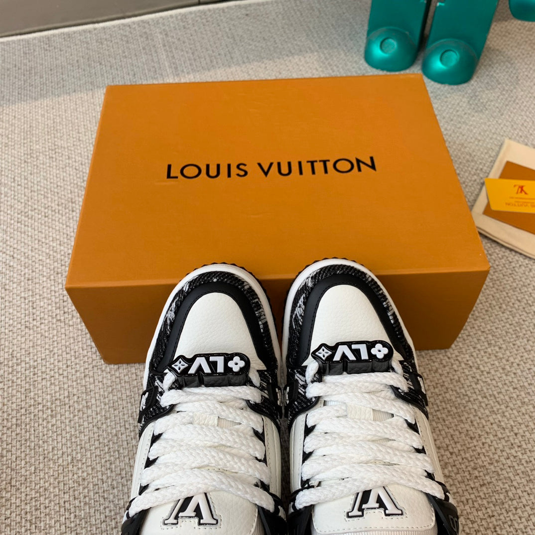 LV TRAINER MAXI SNEAKER IN WHITE MIX BLACK CALFSKIN