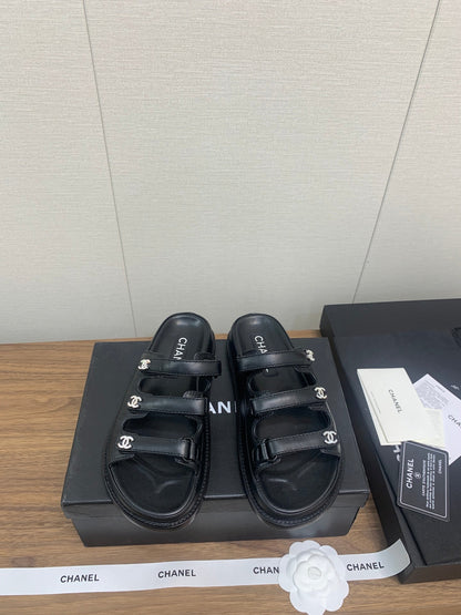DAD SANDAL IN BLACK LAMBSKIN MULE