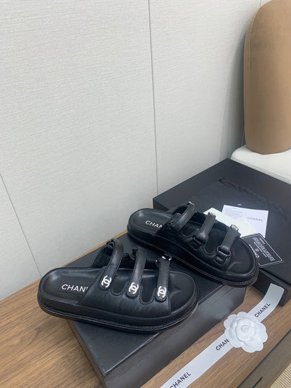 DAD SANDAL IN BLACK LAMBSKIN MULE