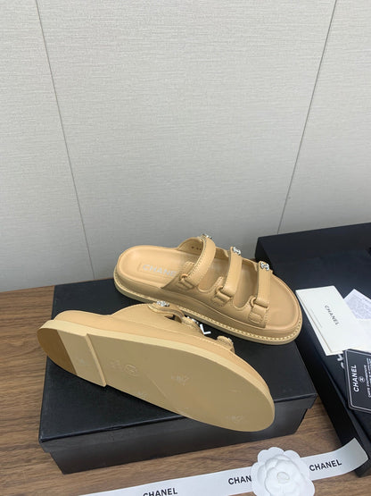 DAD SANDAL IN YELLOW CREAM LAMBSKIN MULE
