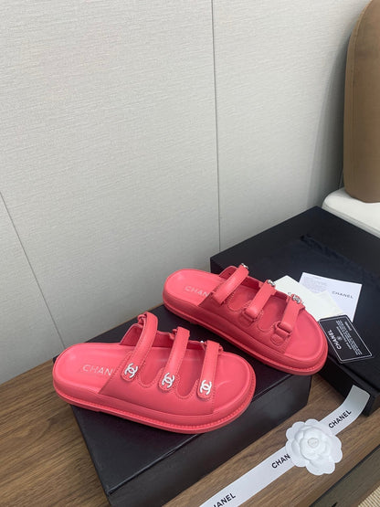 DAD SANDAL IN RED PINK LAMBSKIN MULE
