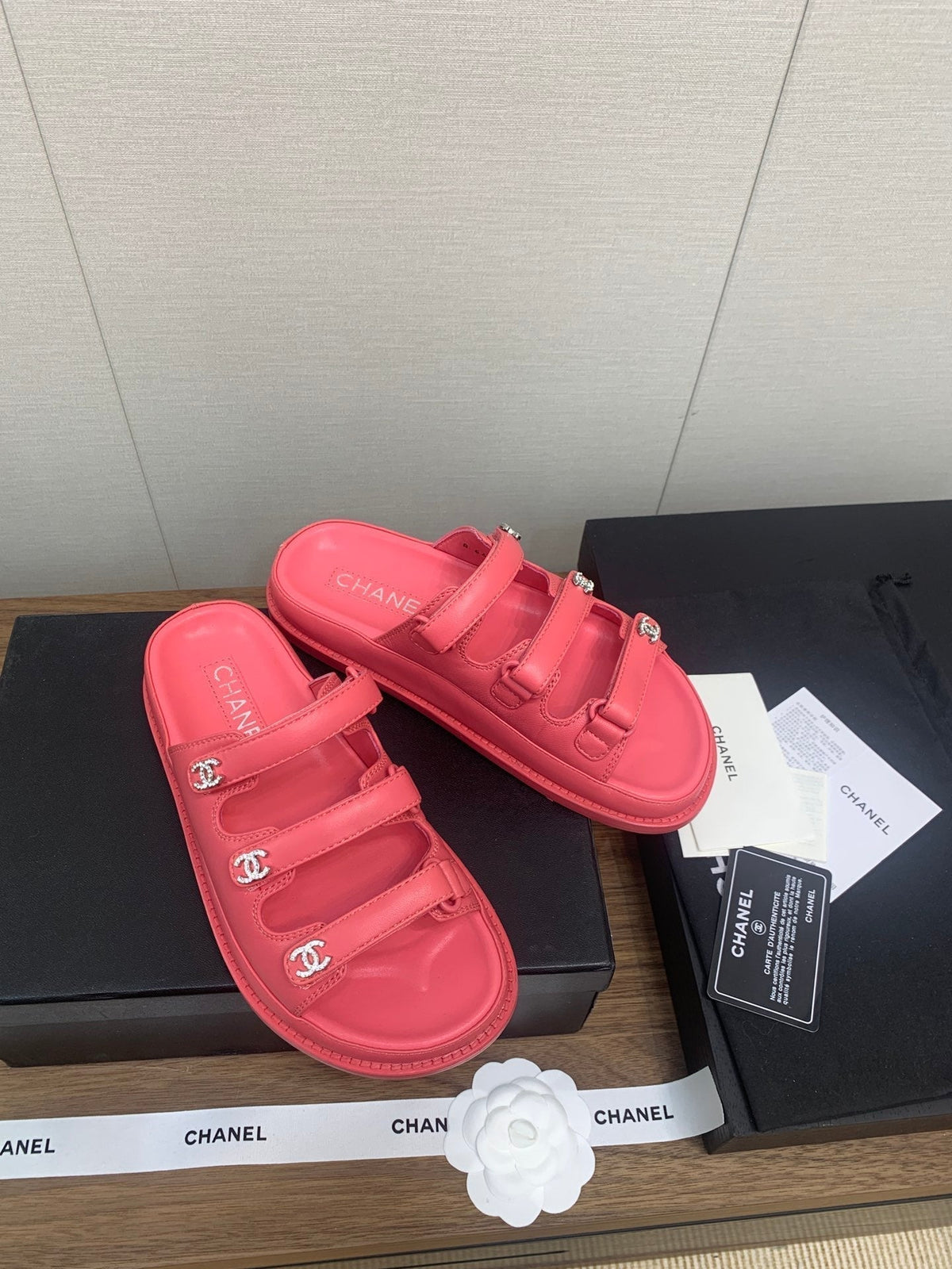 DAD SANDAL IN RED PINK LAMBSKIN MULE