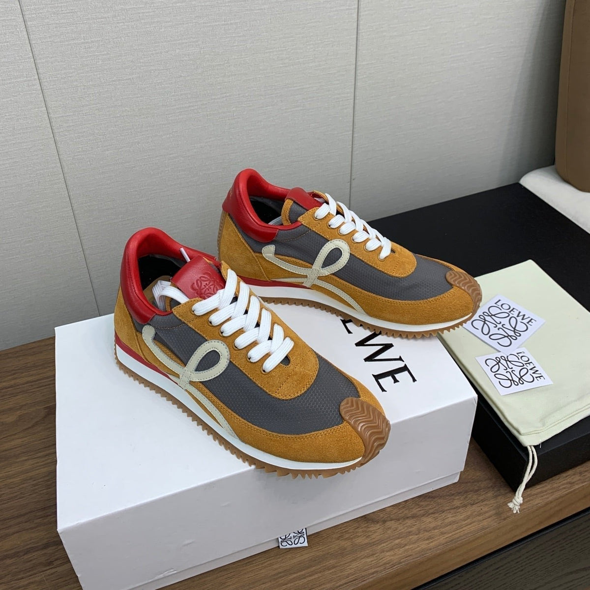 LW FLOW RUNNER SNEAKER BRONZE-ANCHOR SUEDE