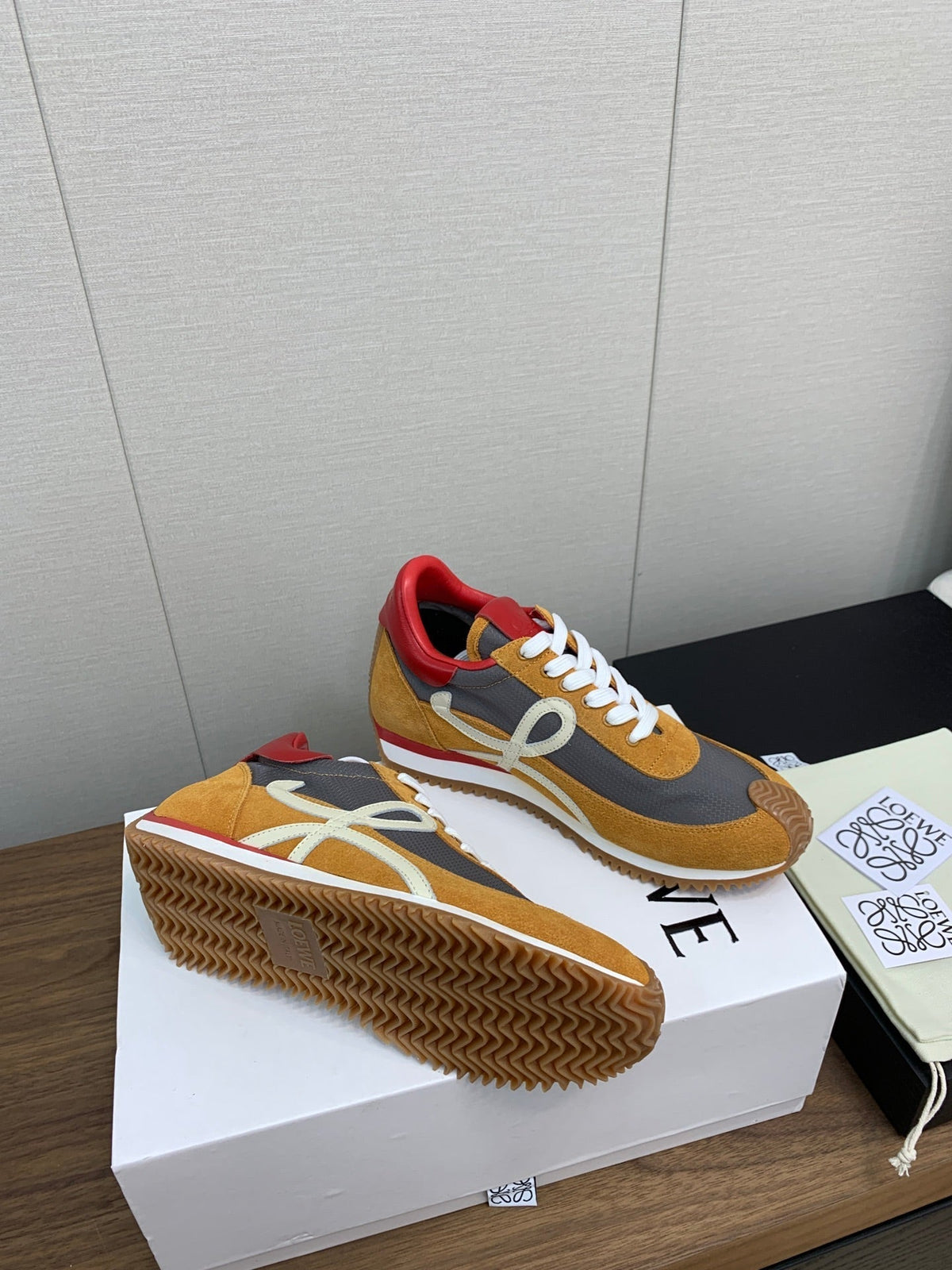 LW FLOW RUNNER SNEAKER BRONZE-ANCHOR SUEDE